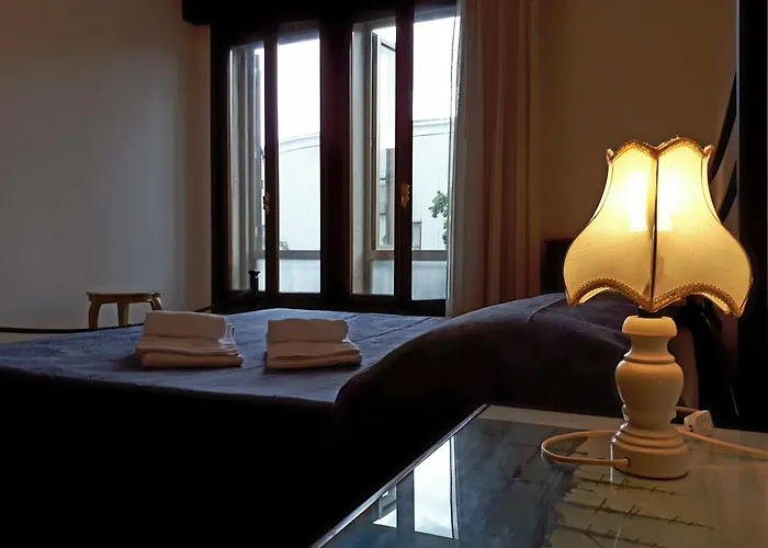 Venice Apartment For Rent